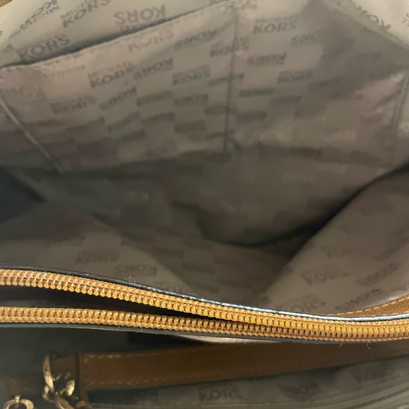 Michael Kors Susannah large shoulder tote - Picture 4 of 12